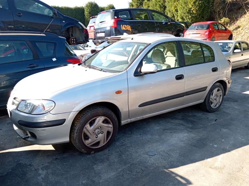 nissan almera ii hatchback (n16) del año 2001