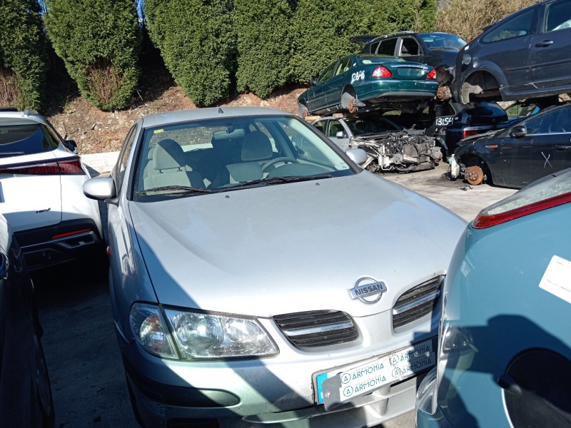 nissan almera ii hatchback (n16) del año 2001