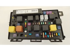 Recambio de caja reles / fusibles para opel astra h gtc (a04) 1.6 (l08) referencia OEM IAM 13268301 5DK00946440 743381