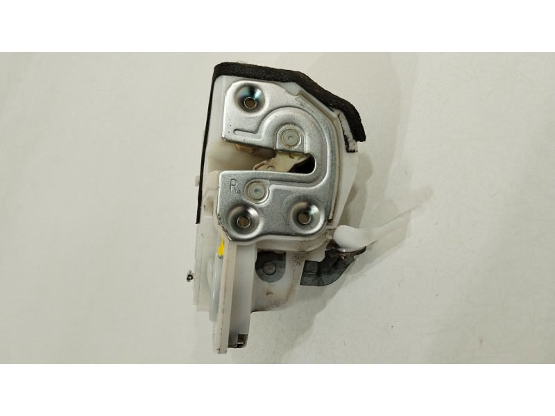Recambio de cerradura puerta delantera derecha para mazda 3 lim. () center-line referencia OEM IAM BHS258310A  