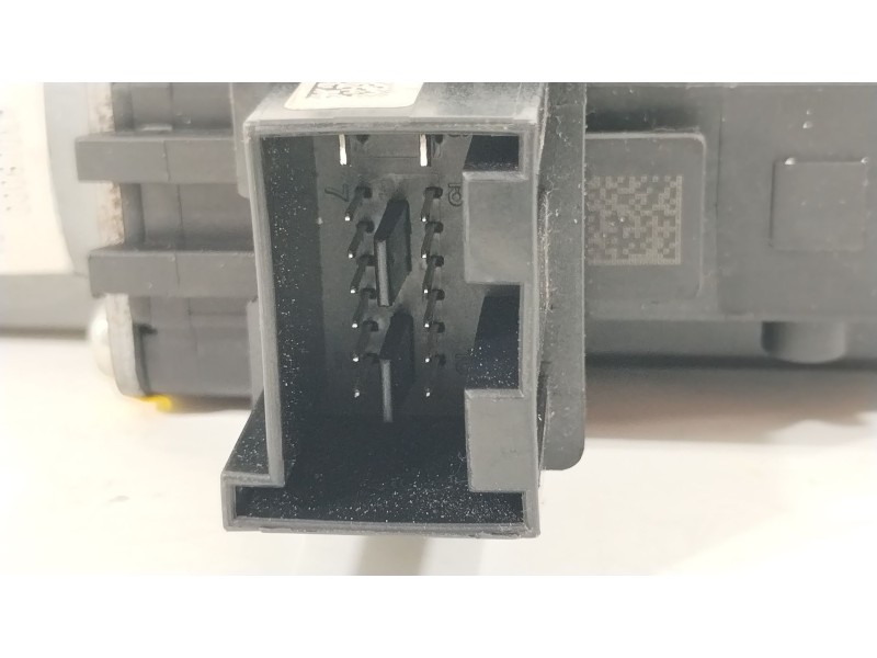 Recambio de motor elevalunas delantero izquierdo para skoda fabia ii (542) 1.6 tdi referencia OEM IAM 6R0959801M  