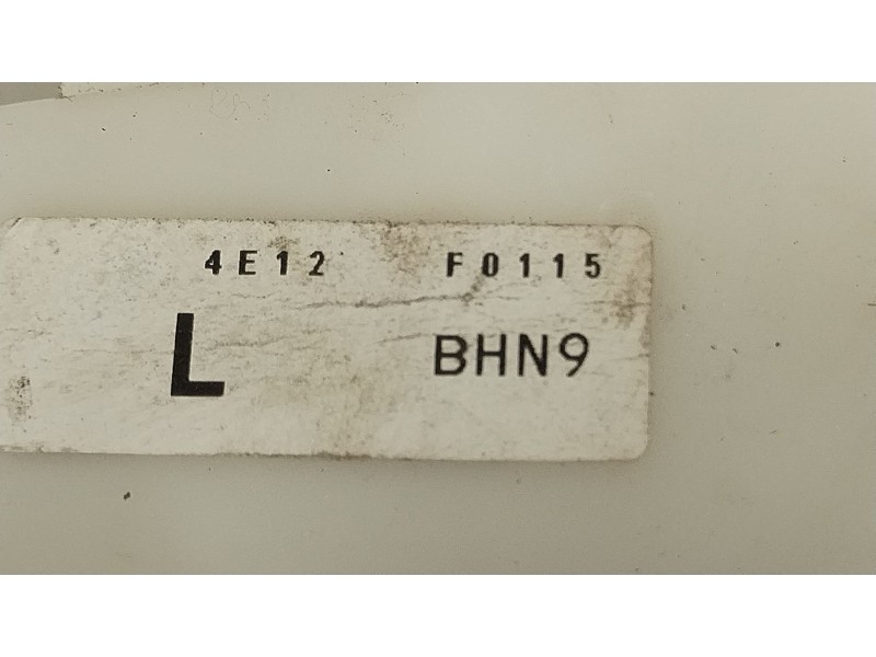Recambio de cerradura puerta trasera izquierda para mazda 3 lim. () center-line referencia OEM IAM BHN973310A  
