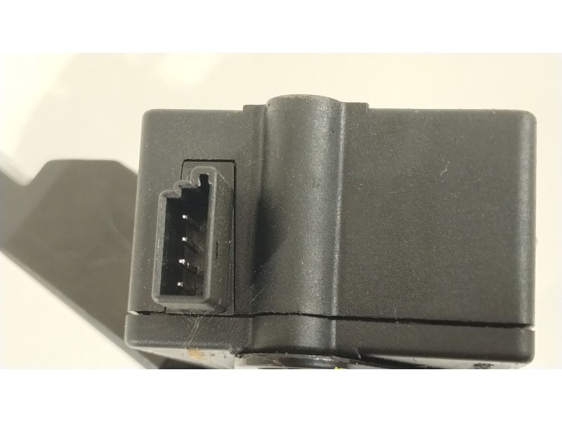 Recambio de cerradura maletero / porton para bmw 5 touring (e61) 520 d referencia OEM IAM 7197081 489050823 