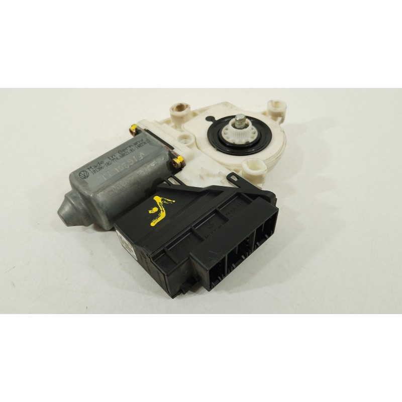 Recambio de motor elevalunas delantero derecho para seat ibiza iii (6l1) 1.9 sdi referencia OEM IAM 6Q2959801A  