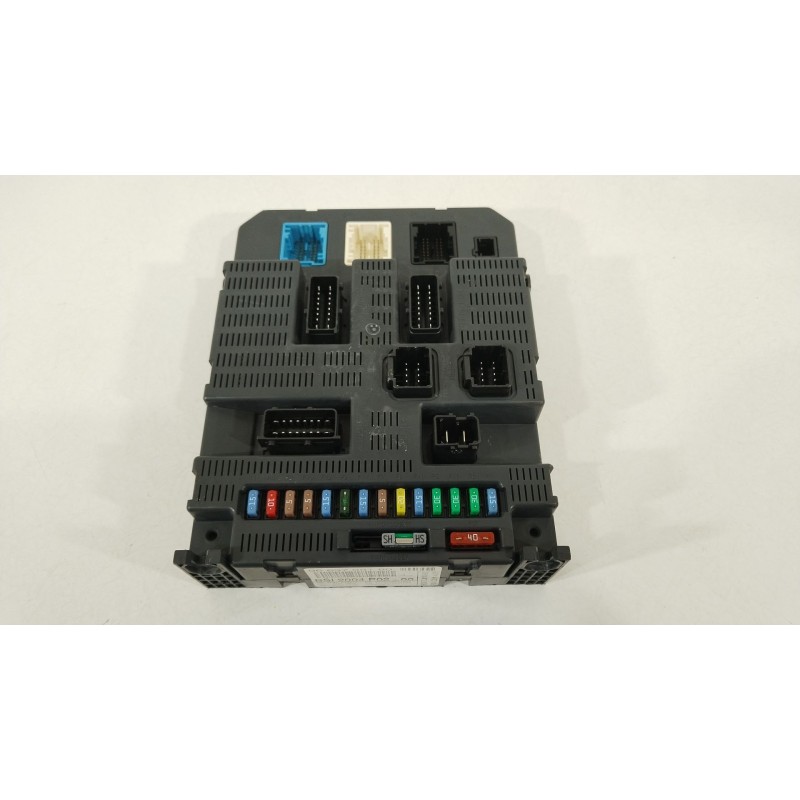 Recambio de caja reles / fusibles para peugeot 308 i (4a_, 4c_) 1.6 16v referencia OEM IAM 9663798180 BSI2004P0200 
