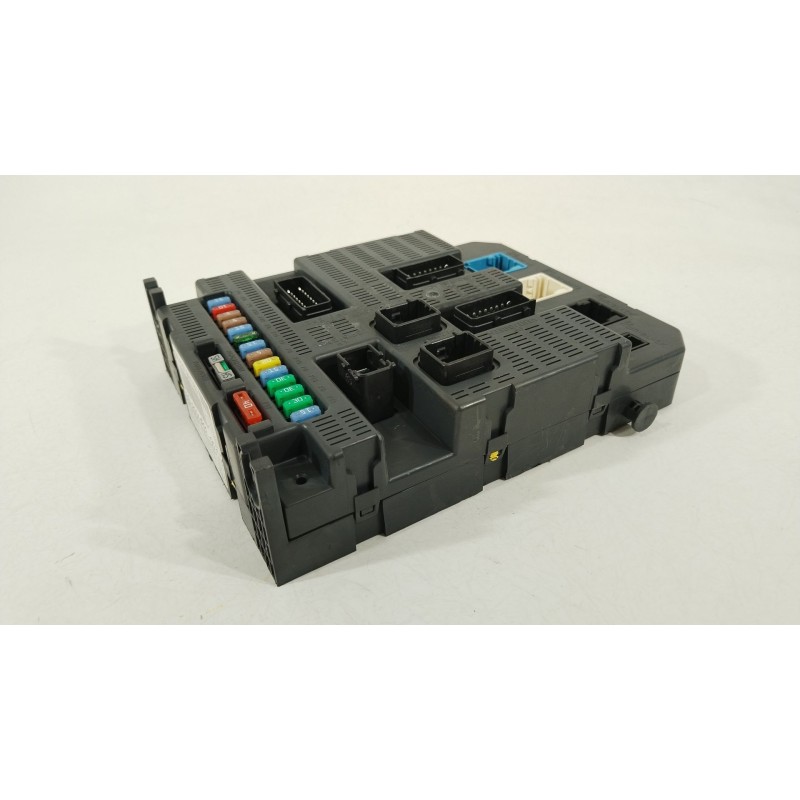 Recambio de caja reles / fusibles para peugeot 308 i (4a_, 4c_) 1.6 16v referencia OEM IAM 9663798180 BSI2004P0200 