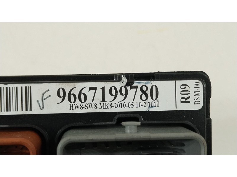 Recambio de caja reles / fusibles para citroën c3 ii (sc_) 1.4 referencia OEM IAM 9667199780 BSMR0900 