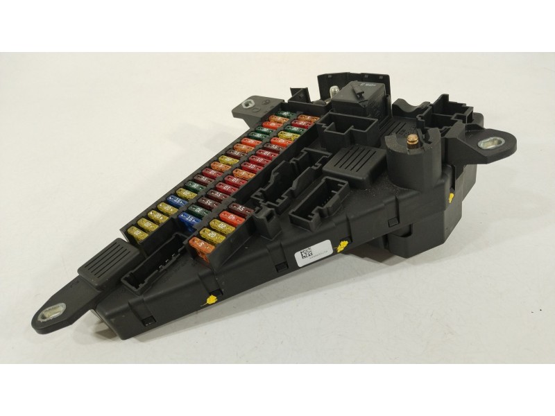 Recambio de caja reles / fusibles para bmw 5 touring (e61) 520 d referencia OEM IAM 9138830 S189560S7 6906619