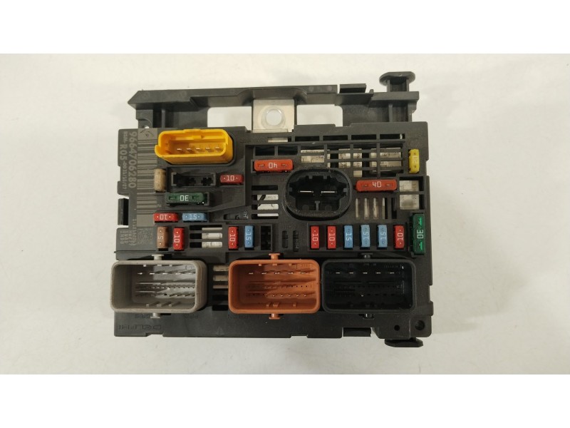 Recambio de caja reles / fusibles para peugeot 308 i (4a_, 4c_) 1.6 16v referencia OEM IAM 9664706280 BSMR0500 