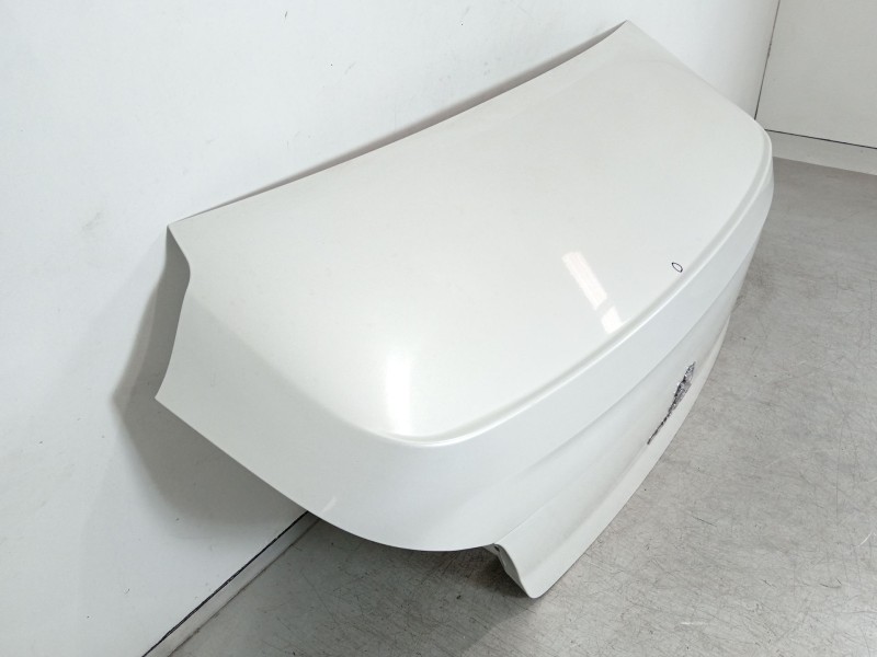 Recambio de tapa maletero para peugeot 508 2.0 blue-hdi fap referencia OEM IAM 8606A8  