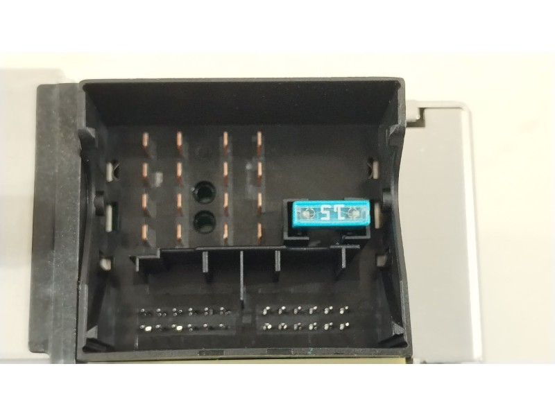 Recambio de sistema audio / radio cd para bmw 1 (e81) 116 d referencia OEM IAM 65129249404  