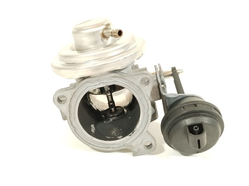 Recambio de valvula egr para seat ibiza iii (6l1) 1.9 tdi referencia OEM IAM 038129637B 724809300 