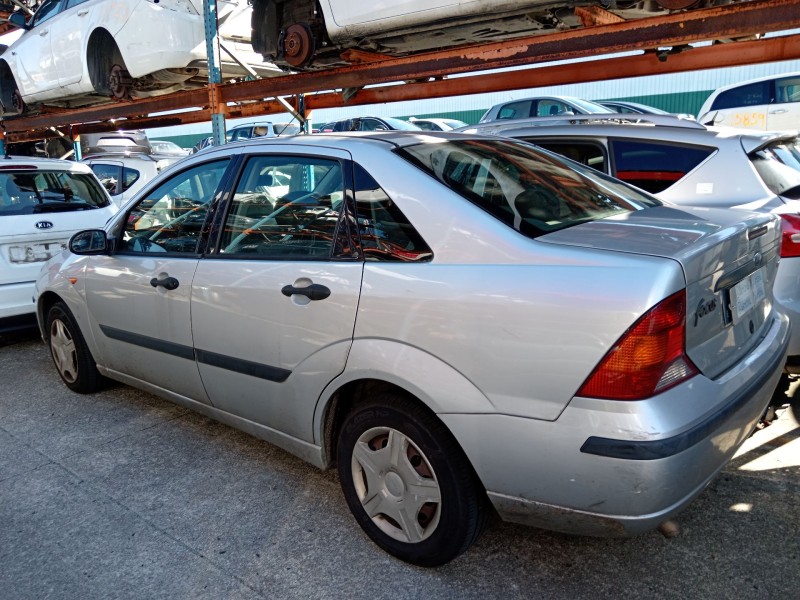 ford focus i sedán (dfw) del año 2004
