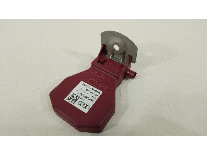 Recambio de antena para cupra formentor formentor cupra 150 ehyb referencia OEM IAM 4M0035507  