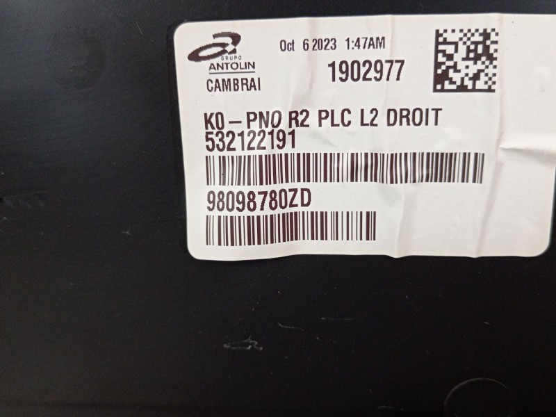 Recambio de guarnecido puerta trasera derecha para peugeot traveller autobús (v_) 2.0 bluehdi 145 referencia OEM IAM 98098780ZD 