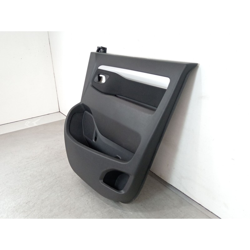 Recambio de guarnecido puerta delantera derecha para peugeot traveller autobús (v_) 2.0 bluehdi 145 referencia OEM IAM 98082243Z