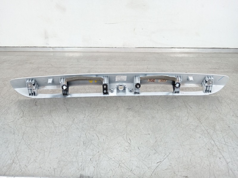 Recambio de moldura para peugeot traveller autobús (v_) 2.0 bluehdi 145 referencia OEM IAM 9813797577  