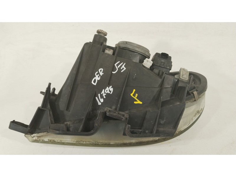 Recambio de faro derecho para citroën saxo (s0, s1) 1.5 d referencia OEM IAM 6205W2 963631680 89004318