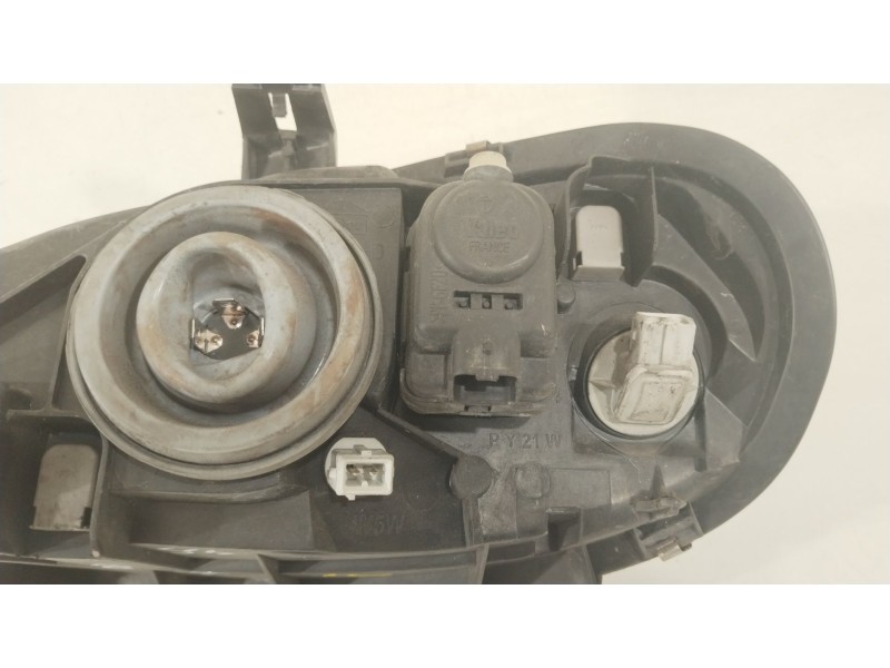 Recambio de faro derecho para citroën saxo (s0, s1) 1.5 d referencia OEM IAM 6205W2 963631680 89004318