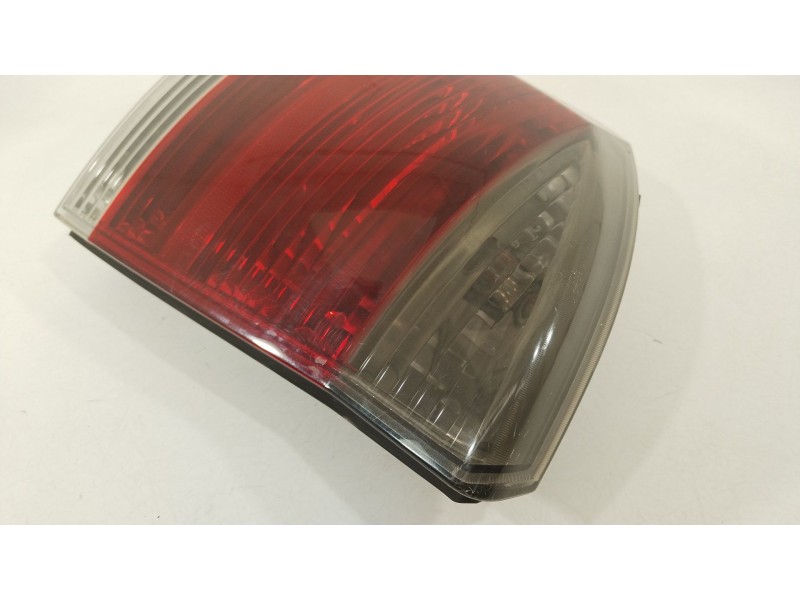 Recambio de piloto trasero izquierdo para opel vectra c gts (z02) 1.9 cdti (f68) referencia OEM IAM 13157646  