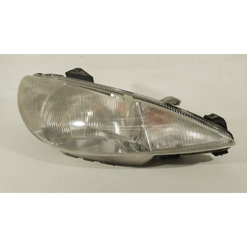 Recambio de faro derecho para peugeot 206 hatchback (2a/c) 1.4 hdi eco 70 referencia OEM IAM 6205S7  