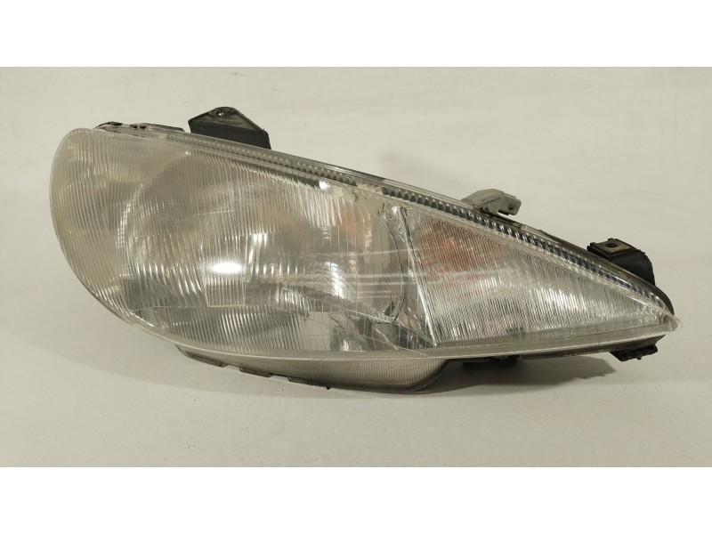 Recambio de faro derecho para peugeot 206 hatchback (2a/c) 1.4 hdi eco 70 referencia OEM IAM 6205S7  