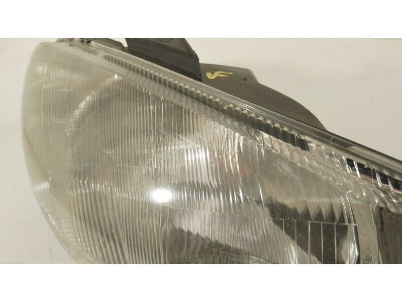 Recambio de faro derecho para peugeot 206 hatchback (2a/c) 1.4 hdi eco 70 referencia OEM IAM 6205S7  