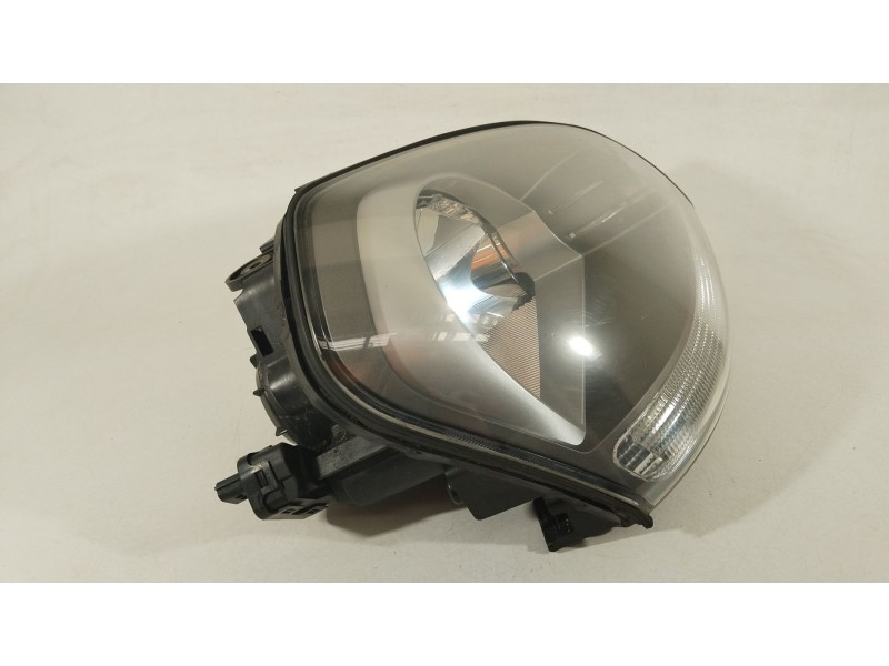 Recambio de faro derecho para hyundai tucson (jm) 2.0 crdi referencia OEM IAM 921042E020 083211131R 082211134R