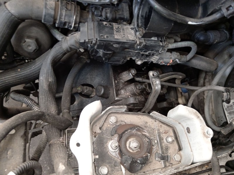 Recambio de caja cambios para citroën c4 ii (nc_) 1.6 bluehdi 100 referencia OEM IAM 20ET16  