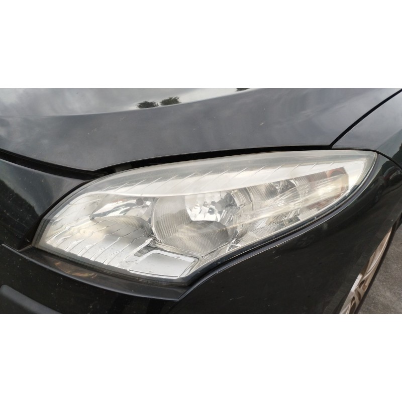 Recambio de faro izquierdo para renault megane iii hatchback (bz0/1_, b3_) 1.5 dci referencia OEM IAM 260607449R  