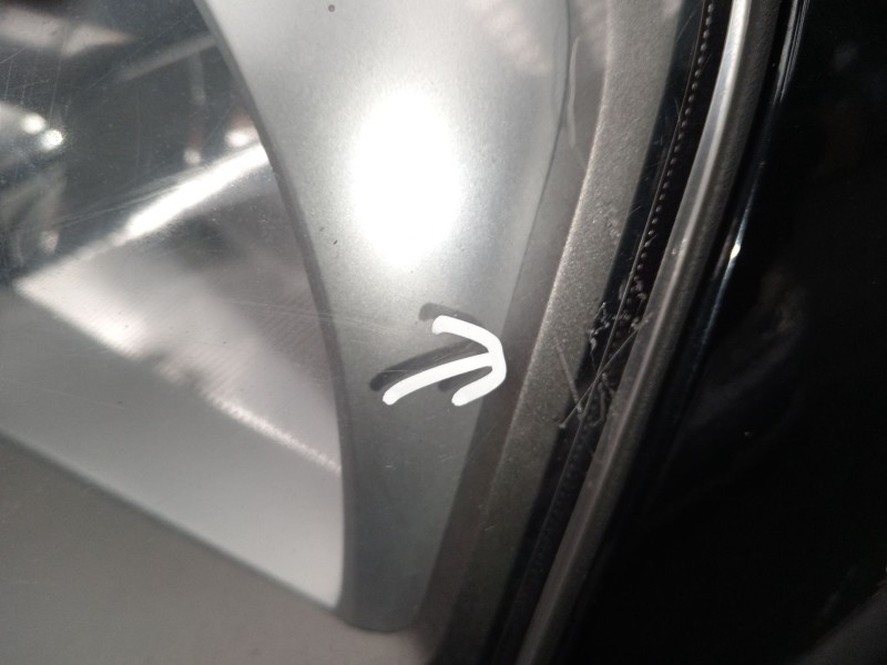 Recambio de faro izquierdo para hyundai tucson (jm) 2.0 crdi referencia OEM IAM 921012EXXX 921032E020 