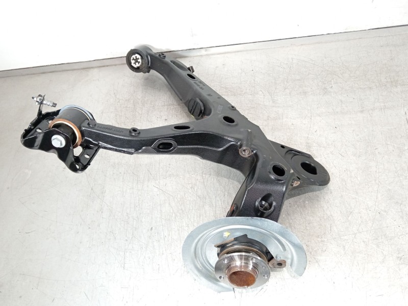 Recambio de mangueta trasera derecha para peugeot traveller autobús (v_) 2.0 bluehdi 145 referencia OEM IAM 9807504980  