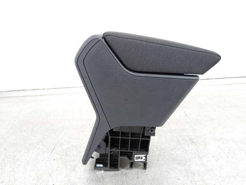 Recambio de apoyabrazos central para seat arona (kj7, kjp) 1.0 tgi referencia OEM IAM 6F0864207  