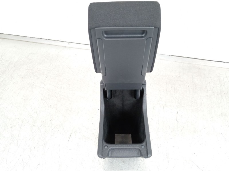 Recambio de apoyabrazos central para seat arona (kj7, kjp) 1.0 tgi referencia OEM IAM 6F0864207  