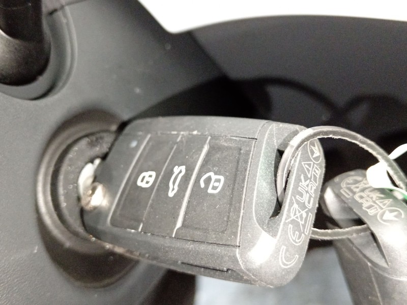 Recambio de conmutador de arranque para seat arona (kj7, kjp) 1.0 tgi referencia OEM IAM 5Q1905865A 6F0800375AF 