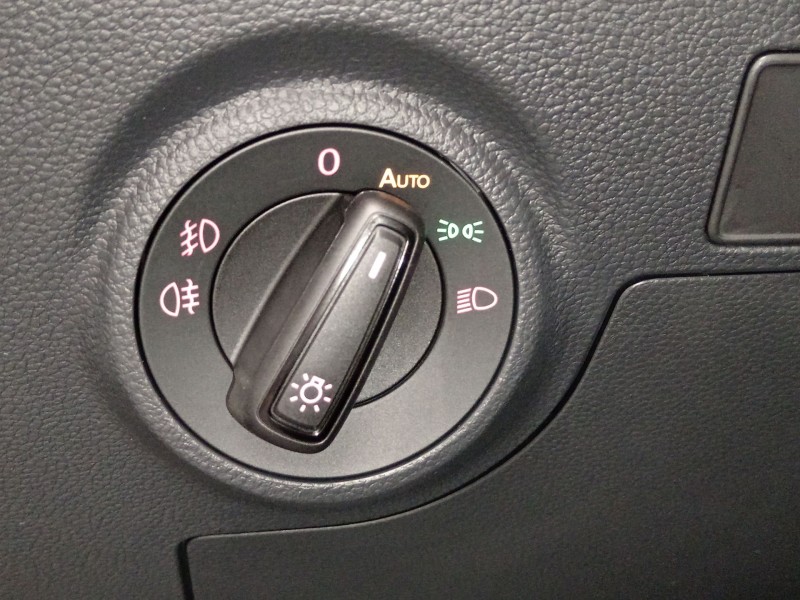 Recambio de mando luces para seat arona (kj7, kjp) 1.0 tgi referencia OEM IAM 5G0941431R  