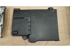 Recambio de caja reles / fusibles para opel astra j sedán 1.7 cdti (69) referencia OEM IAM 13368498 36592271 