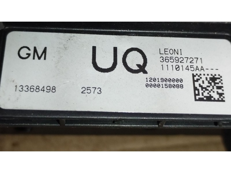 Recambio de caja reles / fusibles para opel astra j sedán 1.7 cdti (69) referencia OEM IAM 13368498 36592271 