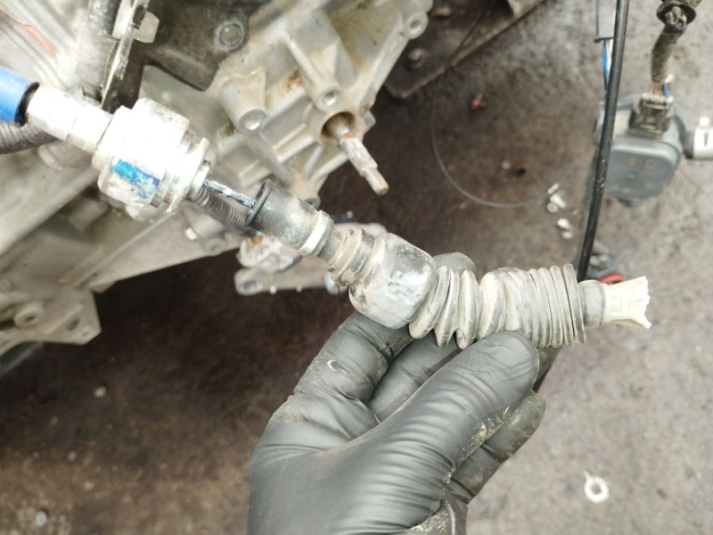 Recambio de caja cambios para toyota yaris (_p13_) 1.5 hybrid (nhp130_) referencia OEM IAM 1LM  