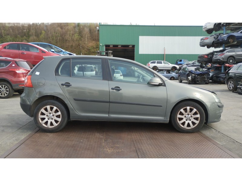 volkswagen golf v (1k1) del año 2004