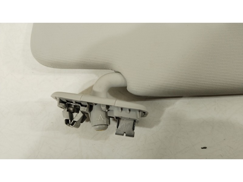 Recambio de parasol izquierdo para seat arona (kj7, kjp) 1.0 tgi referencia OEM IAM 5G0857551AG  
