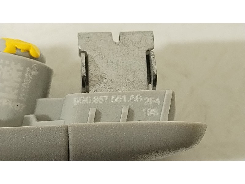 Recambio de parasol izquierdo para seat arona (kj7, kjp) 1.0 tgi referencia OEM IAM 5G0857551AG  