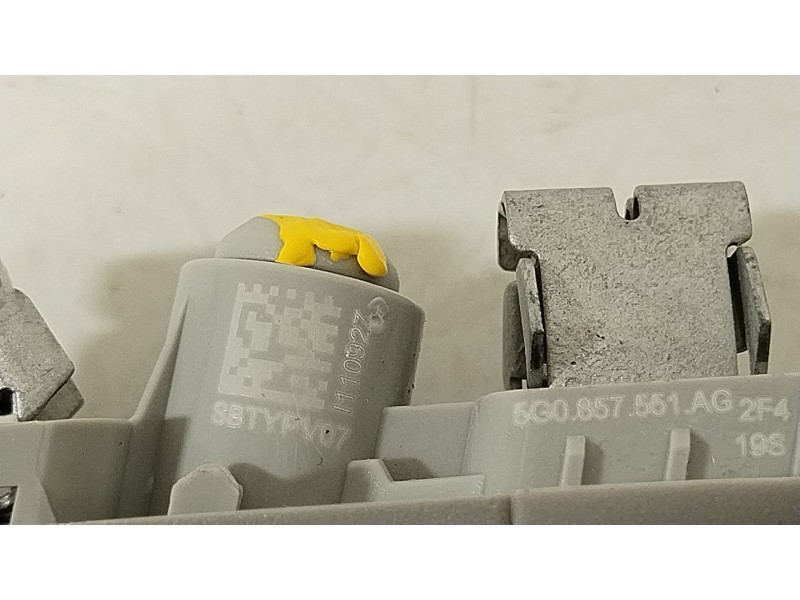 Recambio de parasol izquierdo para seat arona (kj7, kjp) 1.0 tgi referencia OEM IAM 5G0857551AG  