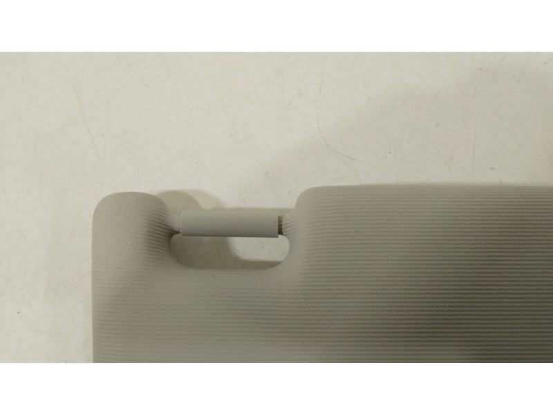 Recambio de parasol derecho para seat arona (kj7, kjp) 1.0 tgi referencia OEM IAM 5G0857552DC  