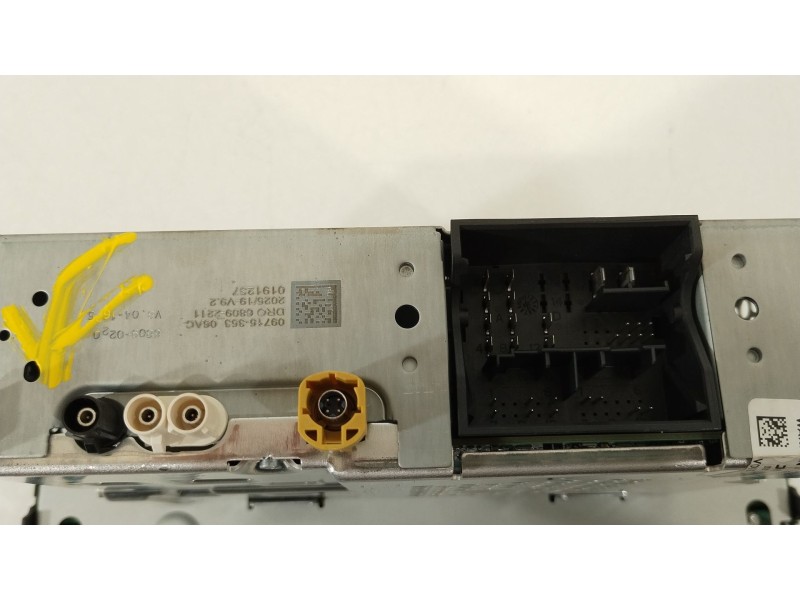 Recambio de pantalla multifuncion para seat arona (kj7, kjp) 1.0 tgi referencia OEM IAM 5FJ035869E  