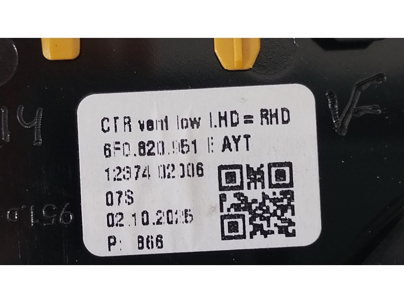 Recambio de rejilla aireadora para seat arona (kj7, kjp) 1.0 tgi referencia OEM IAM 6F0820951 6F0820951E 