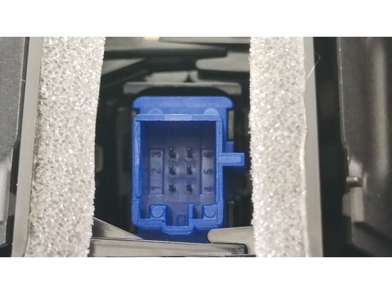 Recambio de rejilla aireadora para seat arona (kj7, kjp) 1.0 tgi referencia OEM IAM 6F0820951 6F0820951E 