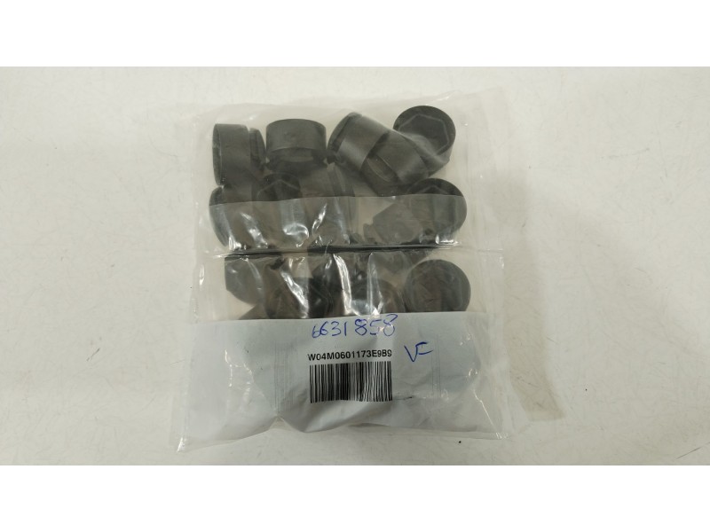 Recambio de embellecedor para seat arona (kj7, kjp) 1.0 tgi referencia OEM IAM 4M0601173C  