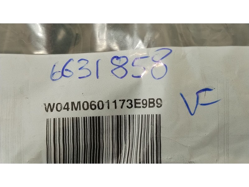 Recambio de embellecedor para seat arona (kj7, kjp) 1.0 tgi referencia OEM IAM 4M0601173C  