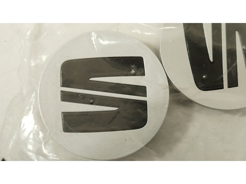 Recambio de embellecedor para seat arona (kj7, kjp) 1.0 tgi referencia OEM IAM 5FA601171UPN  